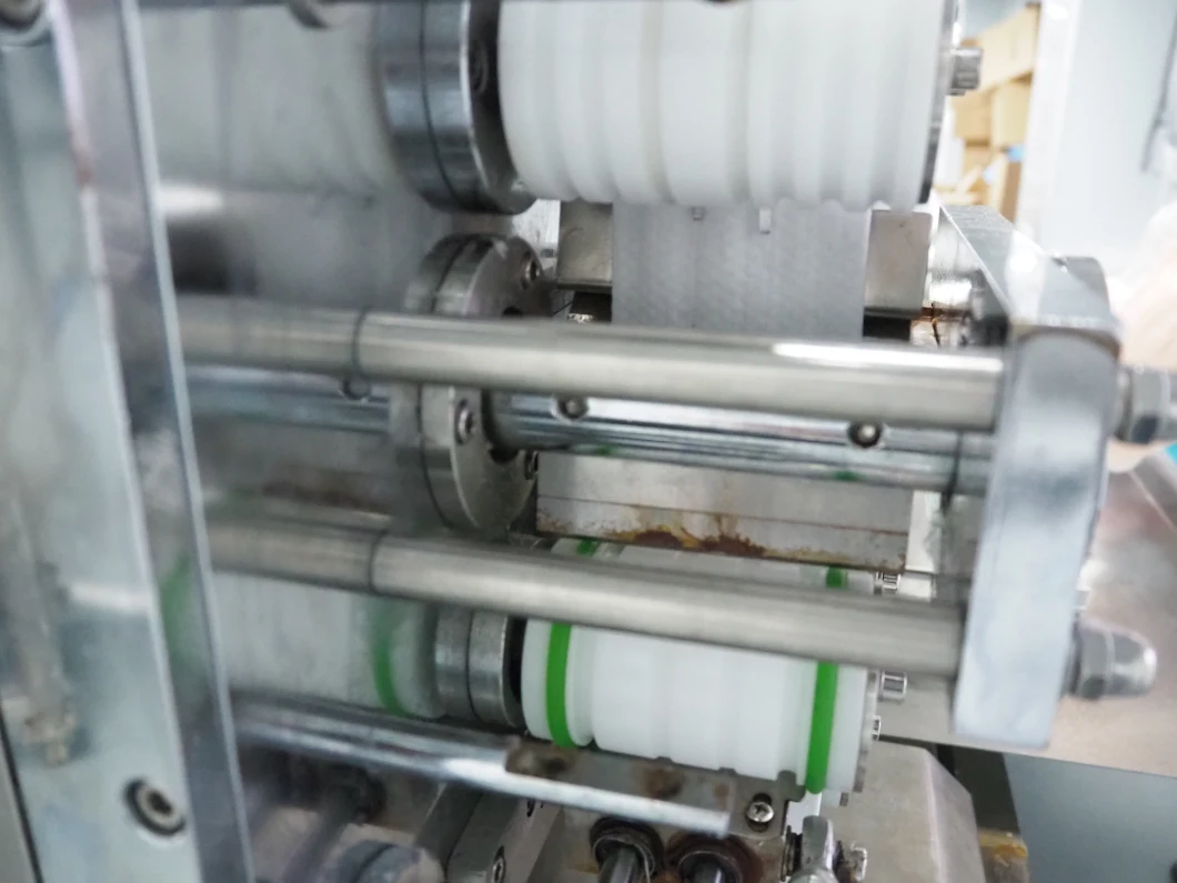 Limpeza molhada da única parte automática completa da eficiência elevada das vendas diretas da fábrica que faz e máquina de empacotamento