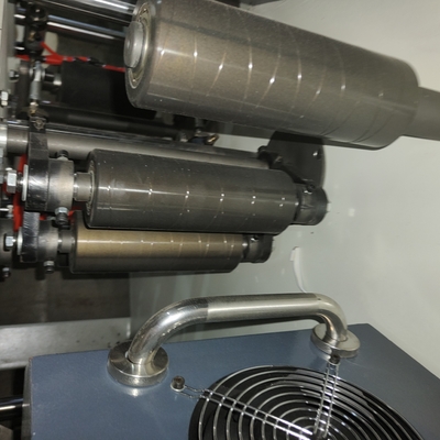A máquina de impressão de alta velocidade de Flexo para a eficiência máxima, imprimindo a cor é whitle, fita, papel de embalagem, tinta