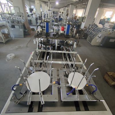 Processo esparadrapo do derretimento quente descartável da máquina da caixa da lancheira