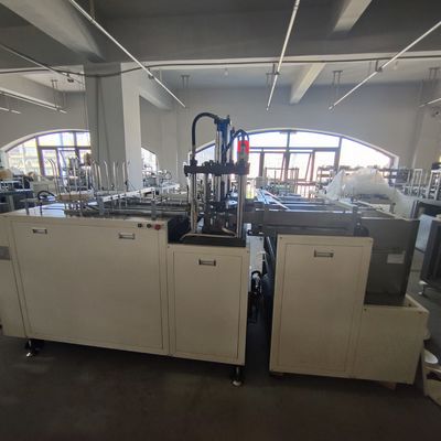 Processo esparadrapo do derretimento quente descartável da máquina da caixa da lancheira