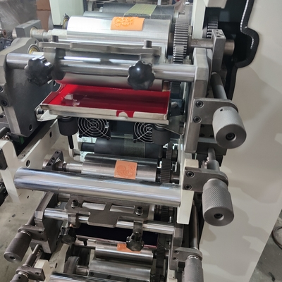 250 mm comprimento 180 mm largura máquina de impressão flexível de alta velocidade 5-60 m/min velocidade 0,15 mm precisão