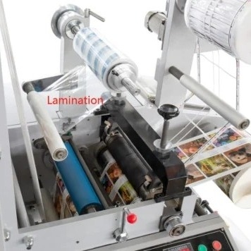Impressora de alta velocidade da etiqueta de Flexo para as etiquetas de papel do filme com o verniz UV que lamina, máquina de impressão da etiqueta de Flexo da cor 1-8