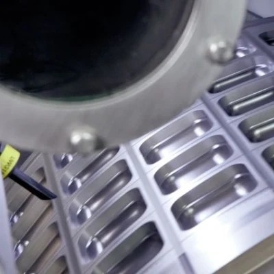 2 malote solúvel em água automático da vagem da lavanderia do filme da máquina de embalagem PVA da cápsula da cor