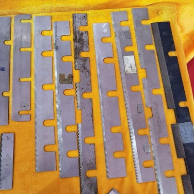 Metal cortando giratório que corta a folha de alumínio de cobre industrial de lâminas redondas