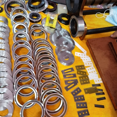 Metal cortando giratório que corta a folha de alumínio de cobre industrial de lâminas redondas